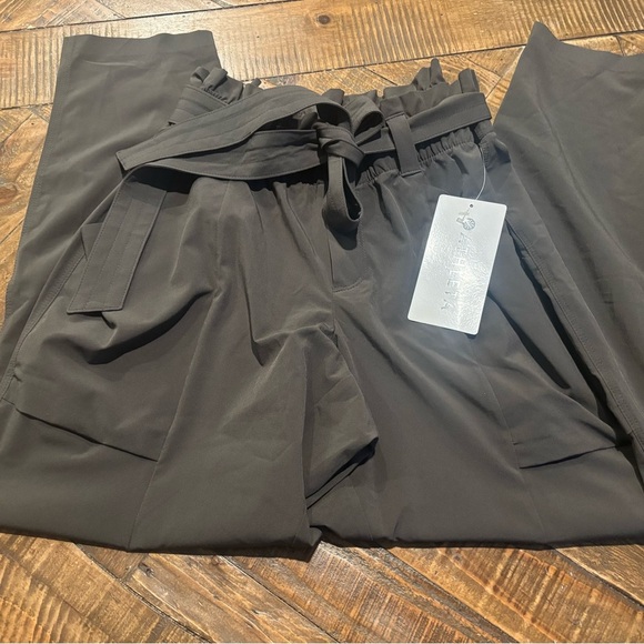 ATHLETA NWT Skyline Pant size 10P in Arbor Olive - Picture 3 of 14